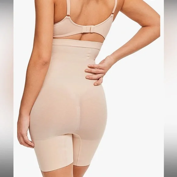 Spanx Womens Power Series Higher Power Short in Nude - Picture 2 of 4